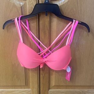 Xhilaration Brand Women's Bikini Top. Size medium. New with tags.